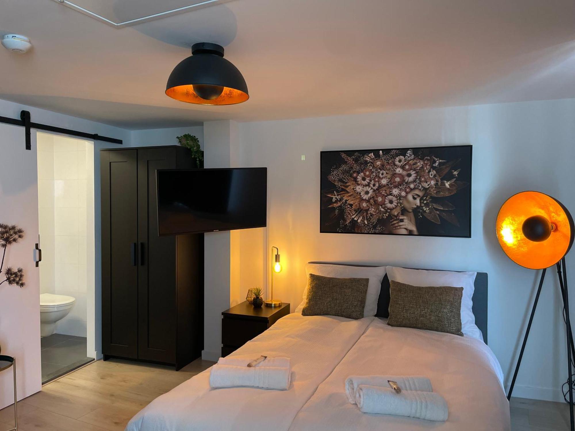 B&K Urban City Suites Tilburg Exteriör bild
