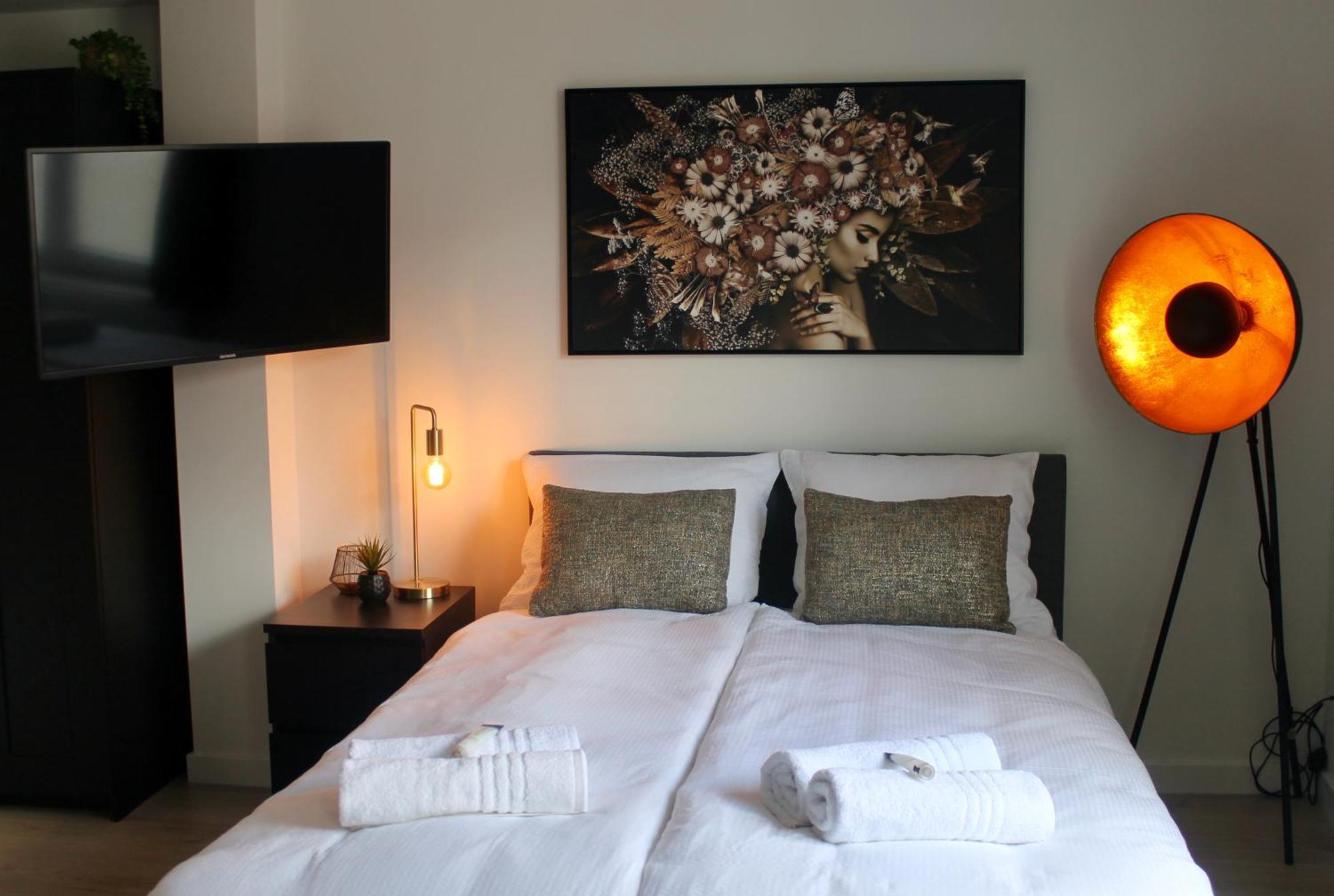 B&K Urban City Suites Tilburg Exteriör bild
