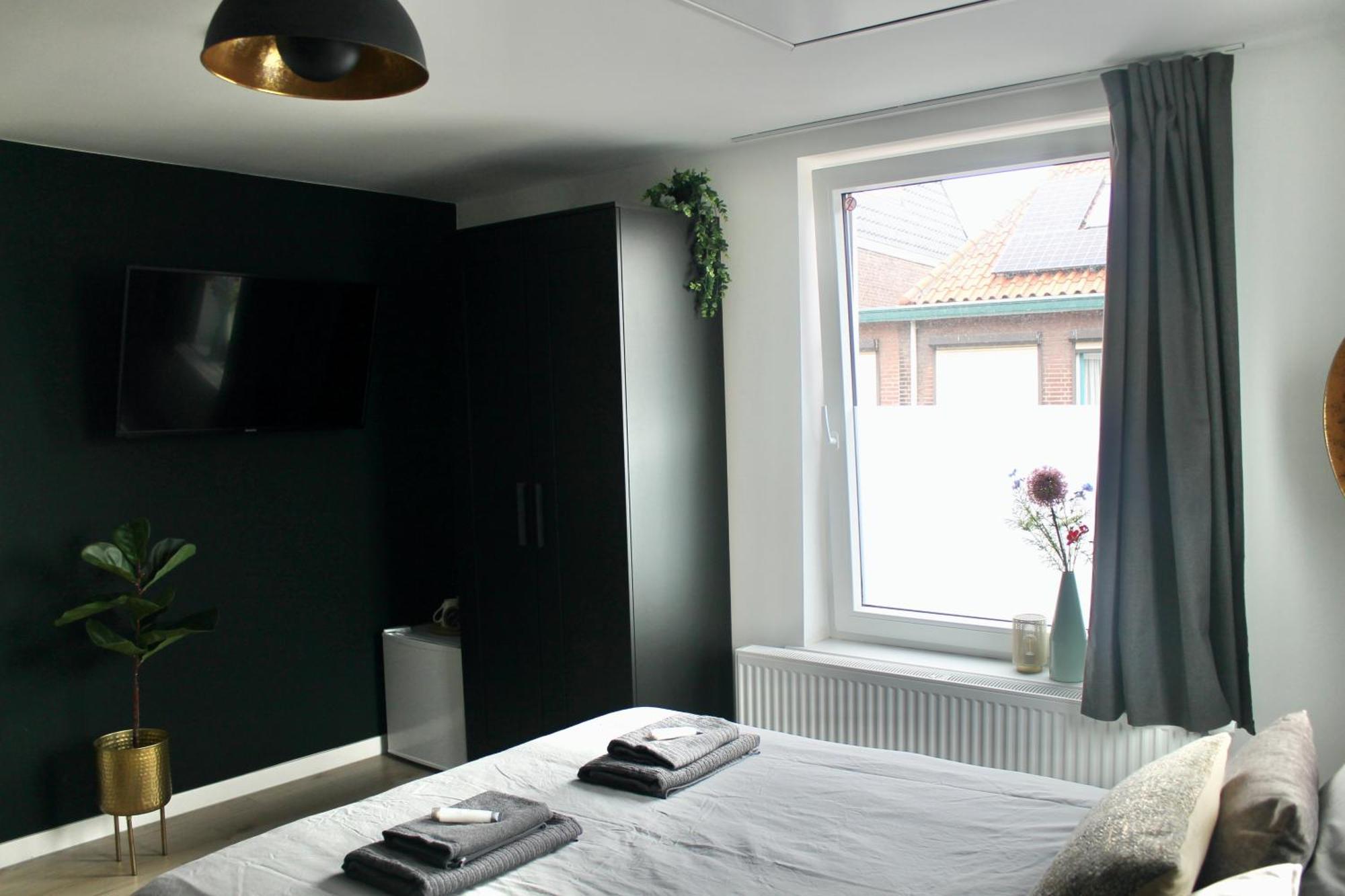 B&K Urban City Suites Tilburg Exteriör bild