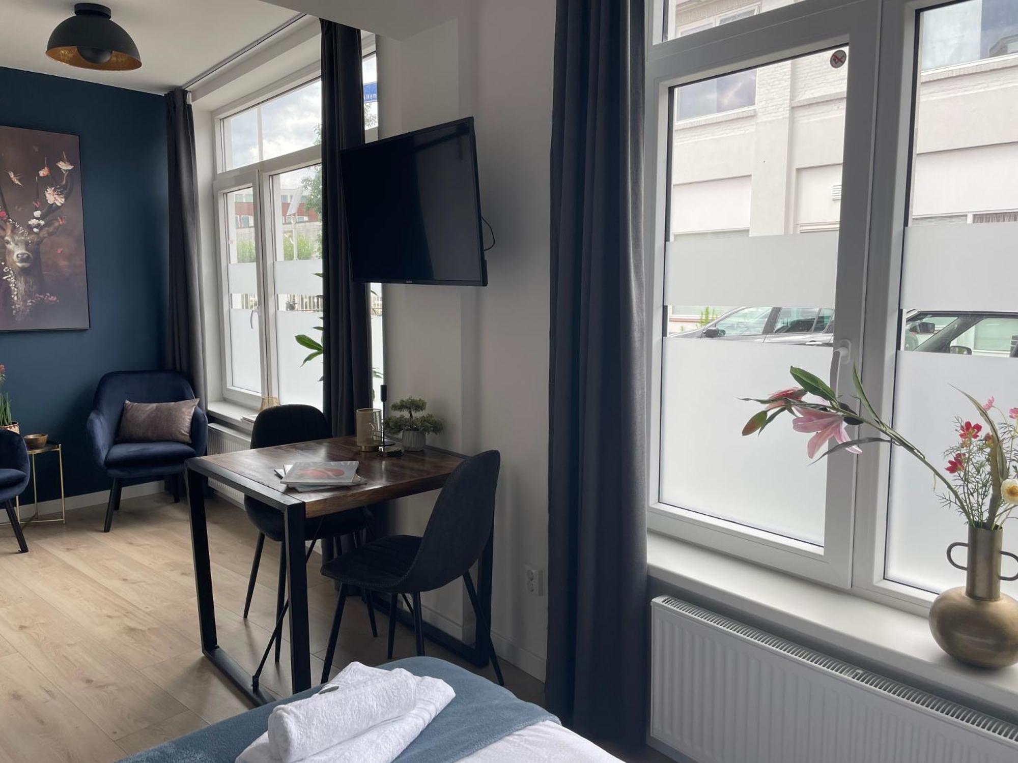 B&K Urban City Suites Tilburg Exteriör bild