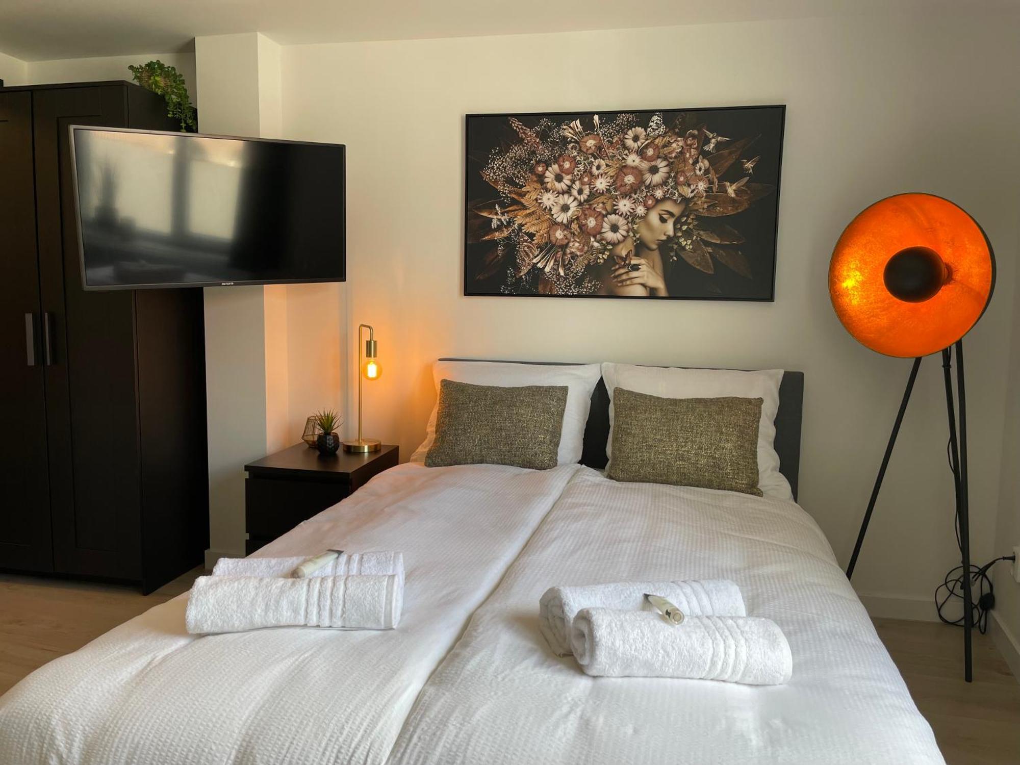 B&K Urban City Suites Tilburg Exteriör bild