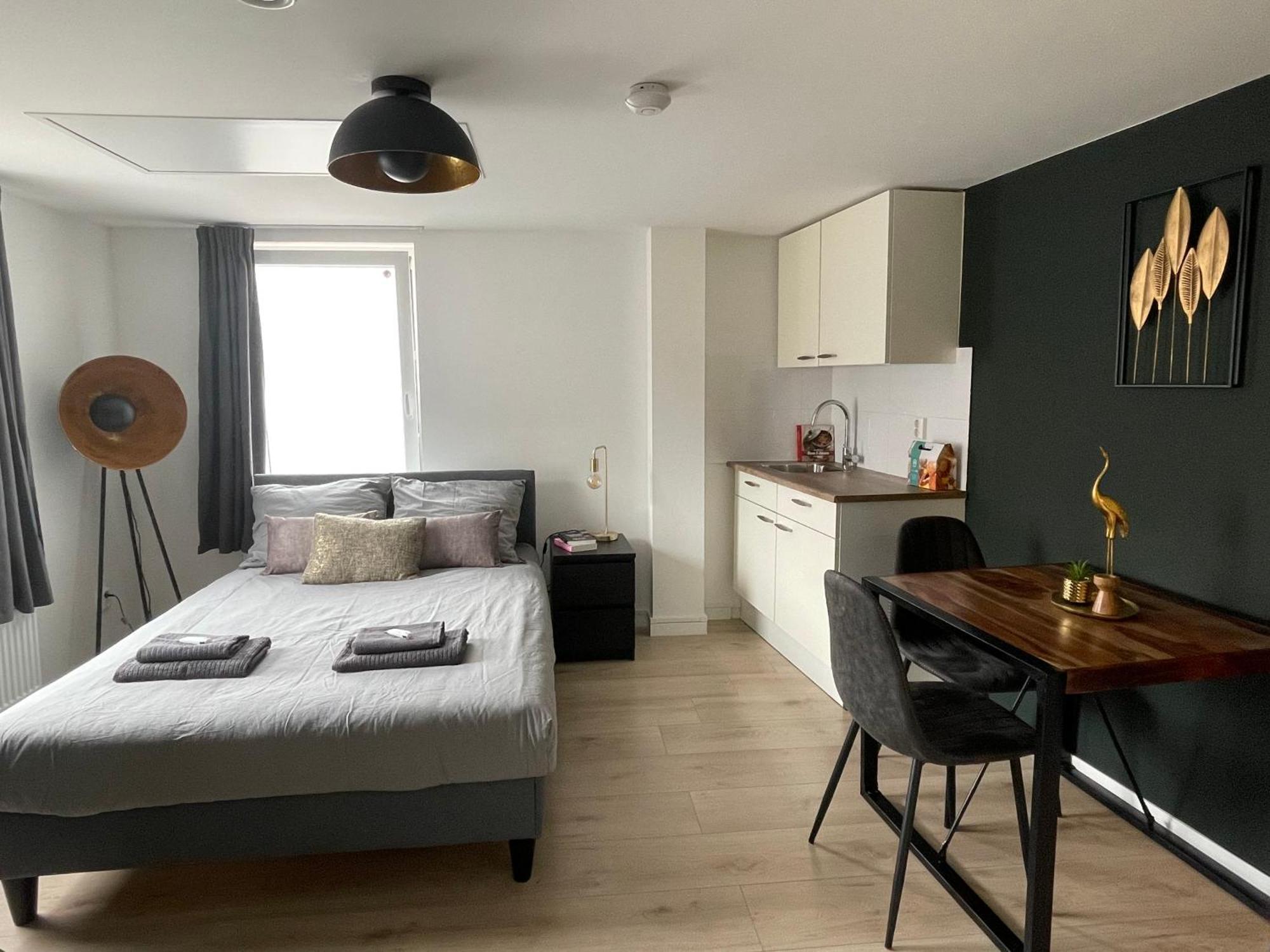 B&K Urban City Suites Tilburg Exteriör bild