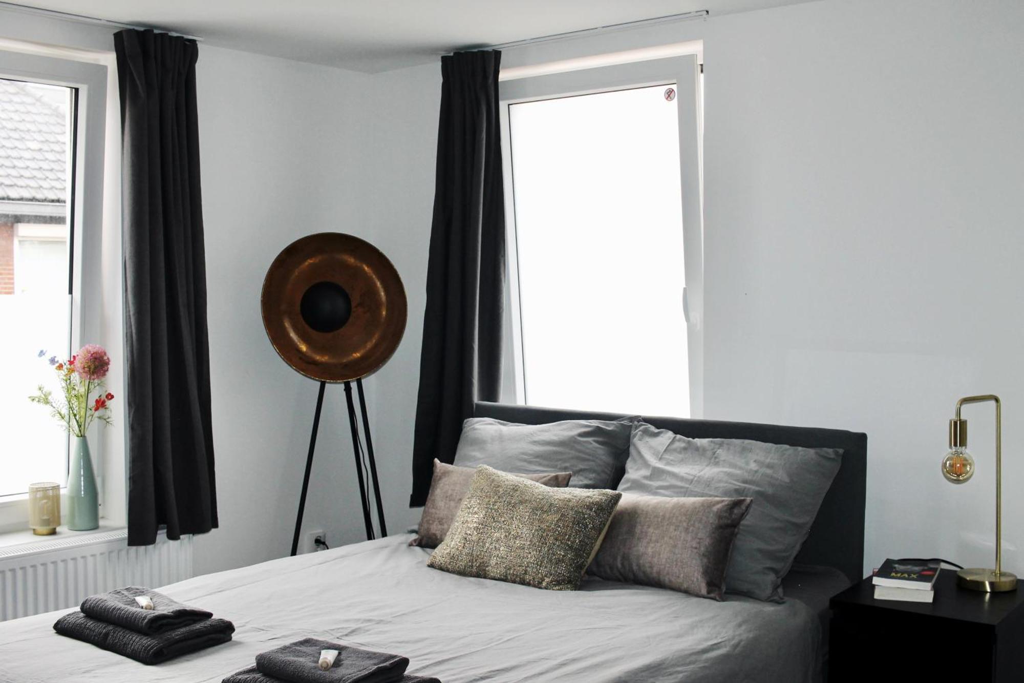 B&K Urban City Suites Tilburg Exteriör bild